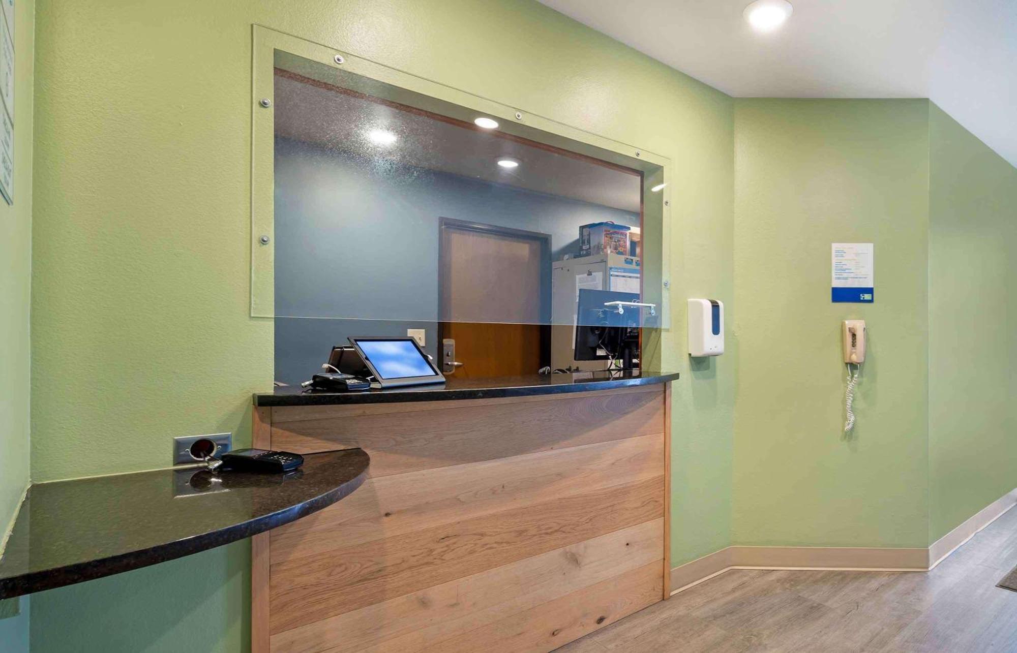 Extended Stay America Select Suites - Wichita - Airport Kültér fotó